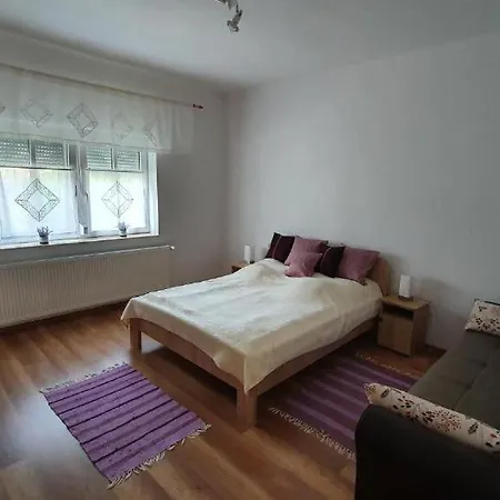 Junior - Apartment *